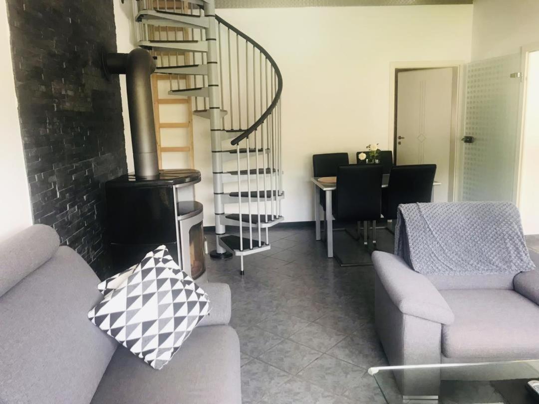 Modernes Ferienhaus Sauerblick Langsur Exterior foto